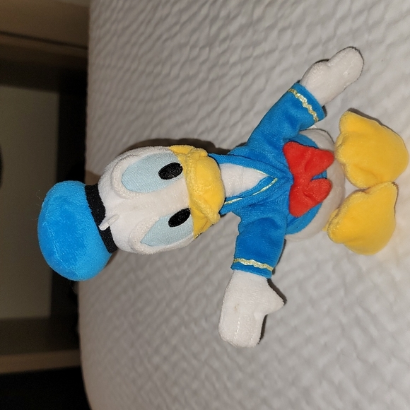 DISNEY, Donald Duck Plush - Picture 1 of 5